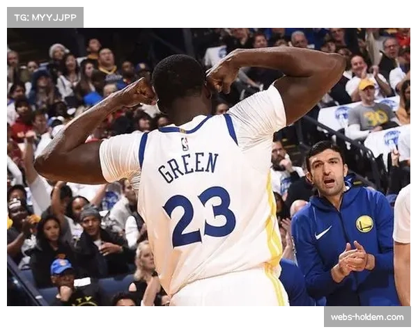 科尔谈篮球战术演变机制:我们必须认清错位,判断什么时候把球交给波尔津吉斯 科尔谈篮球战术演变机制:我们必须认清错位,判断什么时候把球交给波尔津吉斯